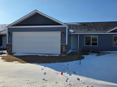 914 Katelyn Circle NE, Montgomery, MN 56069