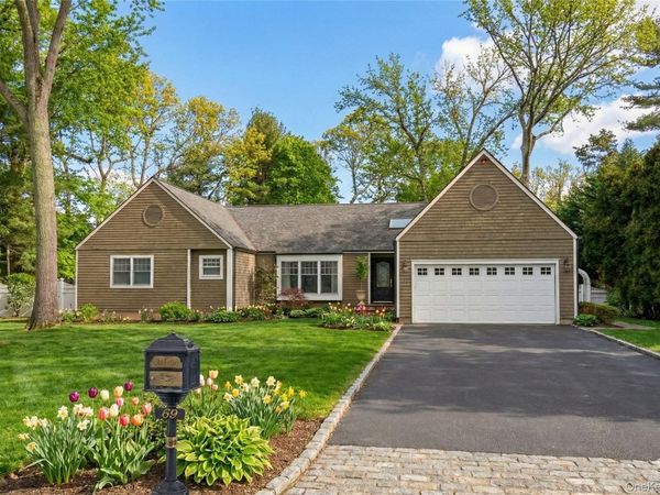 69 Tamarack Street , East Northport, NY 11731