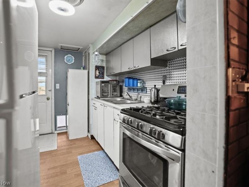 101 W 1st Avenue, Hebron, OH 43025 Photo 12