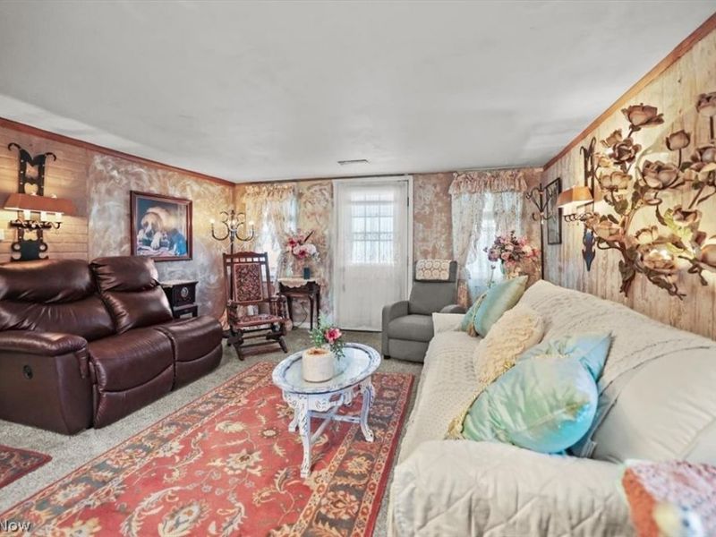 101 W 1st Avenue, Hebron, OH 43025 Photo 6