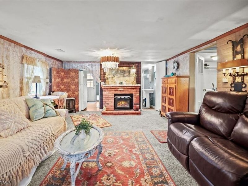 101 W 1st Avenue, Hebron, OH 43025 Photo 8