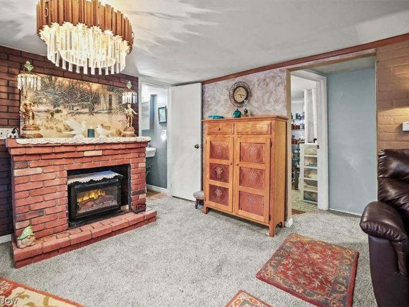 101 W 1st Avenue, Hebron, OH 43025 Photo 9