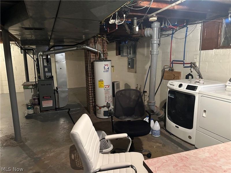 3192 Mogadore Road, Springfield, OH 44312 Photo 32