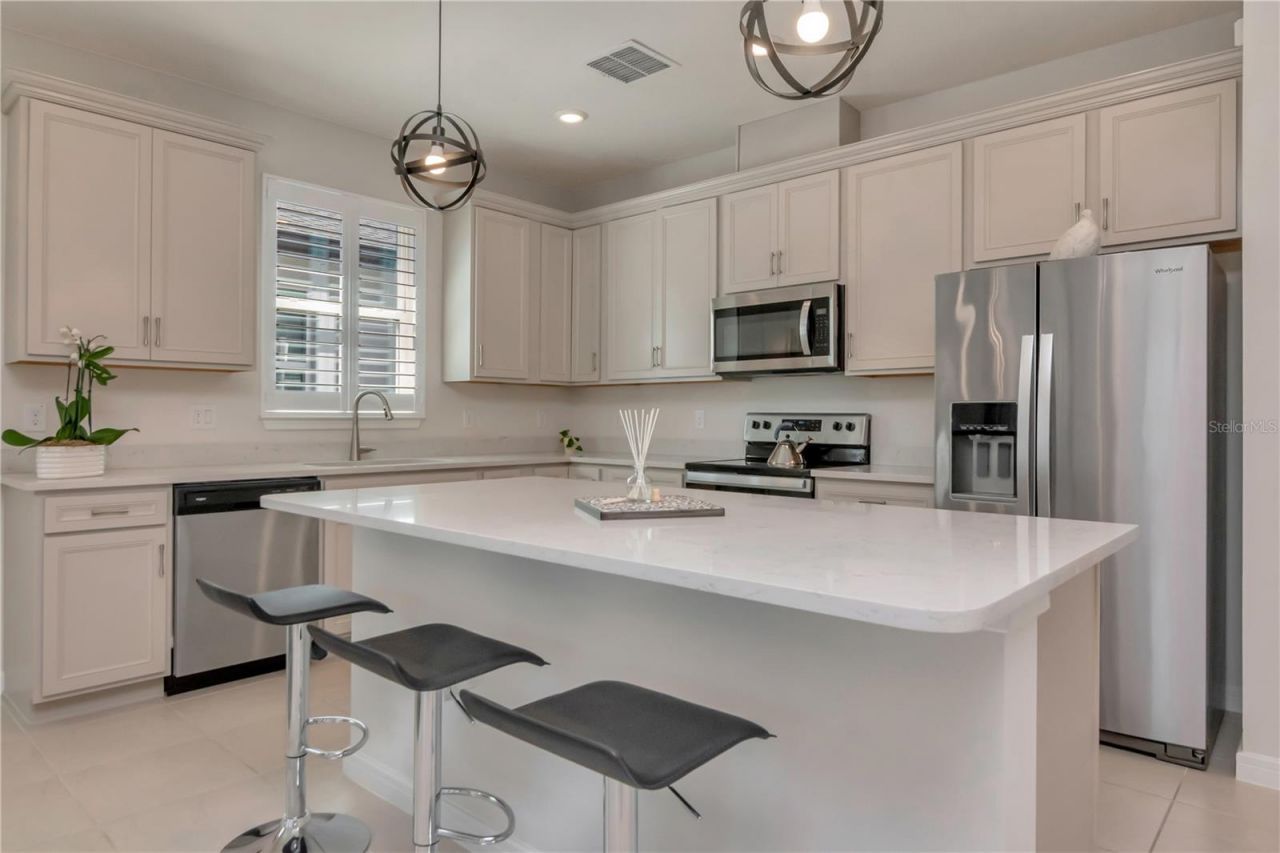 6462 Bradford Woods Drive , Zephyrhills, FL 33542 Photo