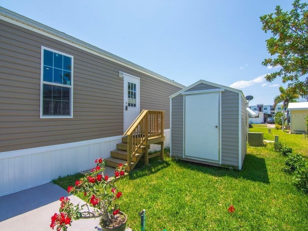 315 NE Cardinal Ne, Unit #L15, Jensen Beach, FL 34957 Photo