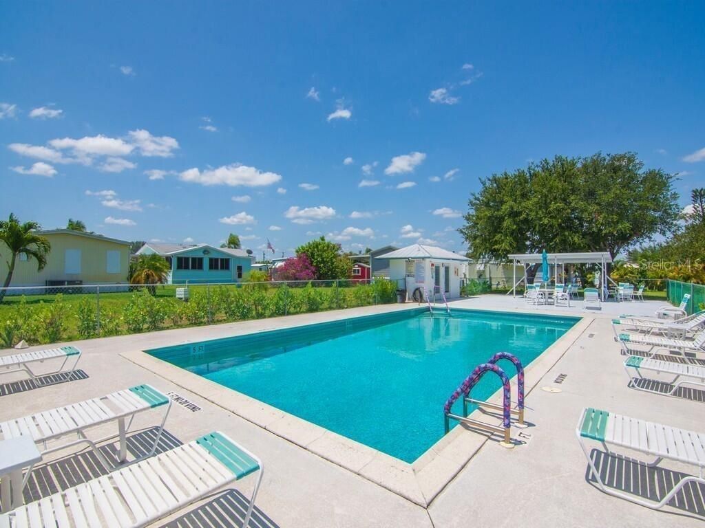 315 NE Cardinal Ne, Unit #L15, Jensen Beach, FL 34957 Photo