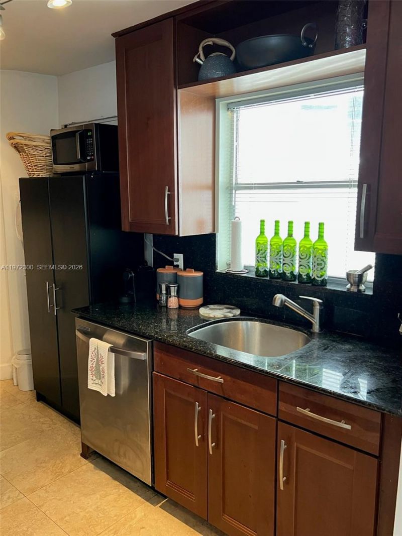 1881 Washington Ave , Unit 12E, Miami Beach, FL 33139 Photo