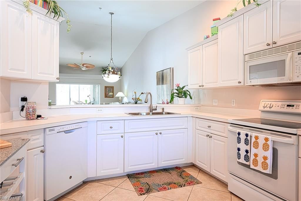 8620 Cedar Hammock Cir, Unit 1121, Naples, FL 34112 Photo