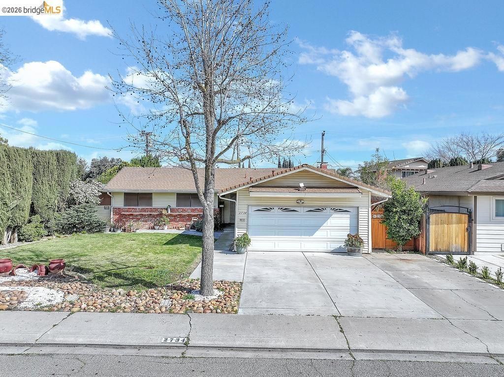 2734 Balboa Dr, Tracy, CA 95376 Main Photo