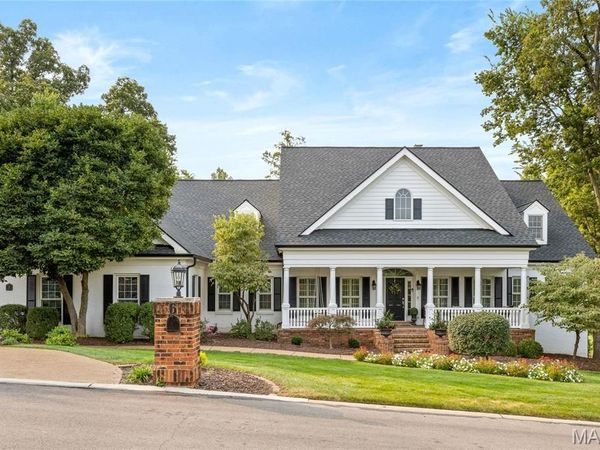 6 Whitmoor Court , Weldon Spring, MO 63304