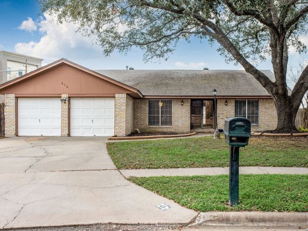212 Buckingham, Victoria, TX 77904