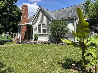 2100 Clays Mill Road, Lexington, KY 40503