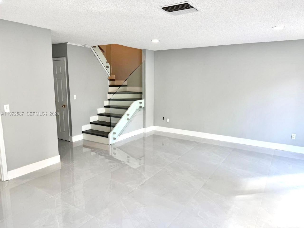 2700 N 34th Ave , Unit I, Hollywood, FL 33021 Photo