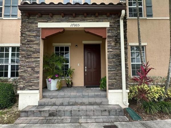 17005 SW 96th St , Unit main, Miami, FL 33196
