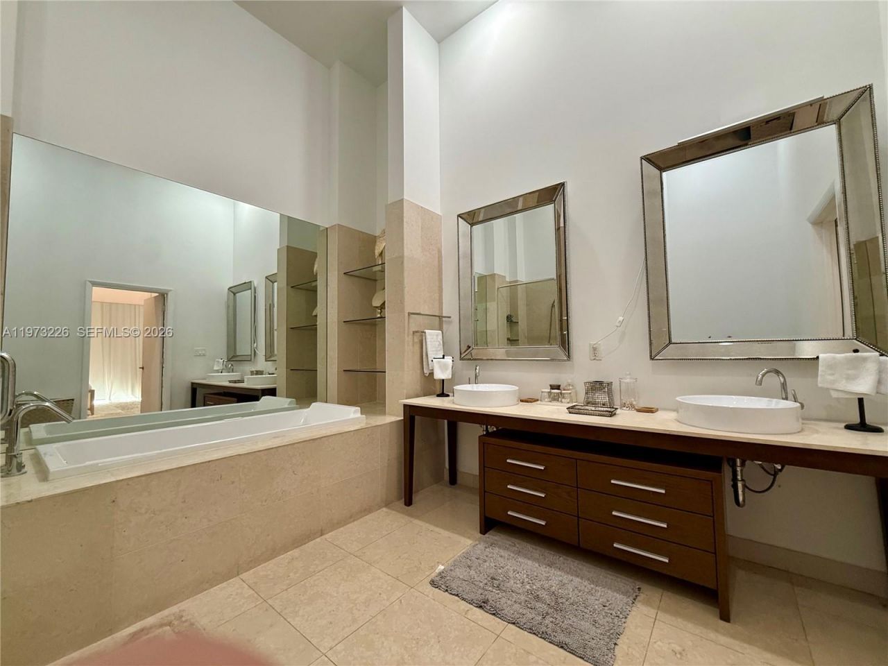 495 Brickell Ave , Unit 1403, Miami, FL 33131 Photo