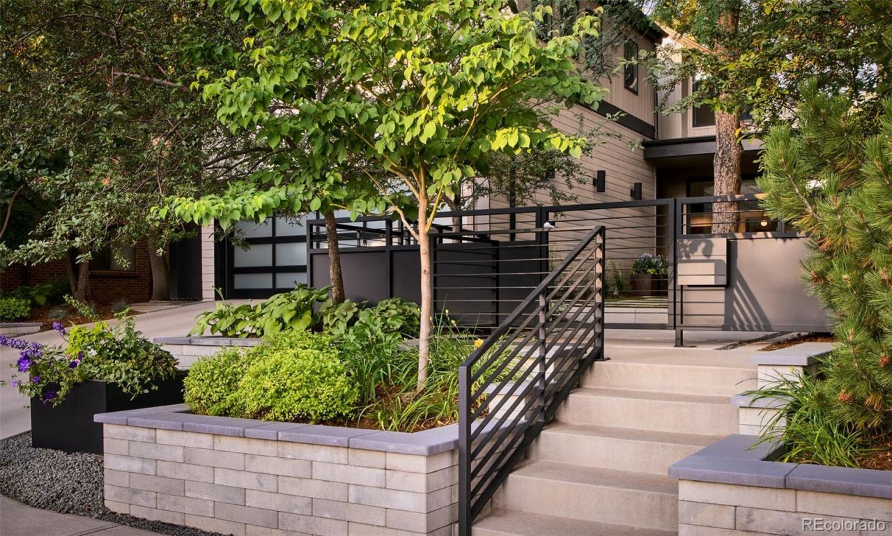 2490 S Garfield Street, Denver, CO 80210 Main Photo