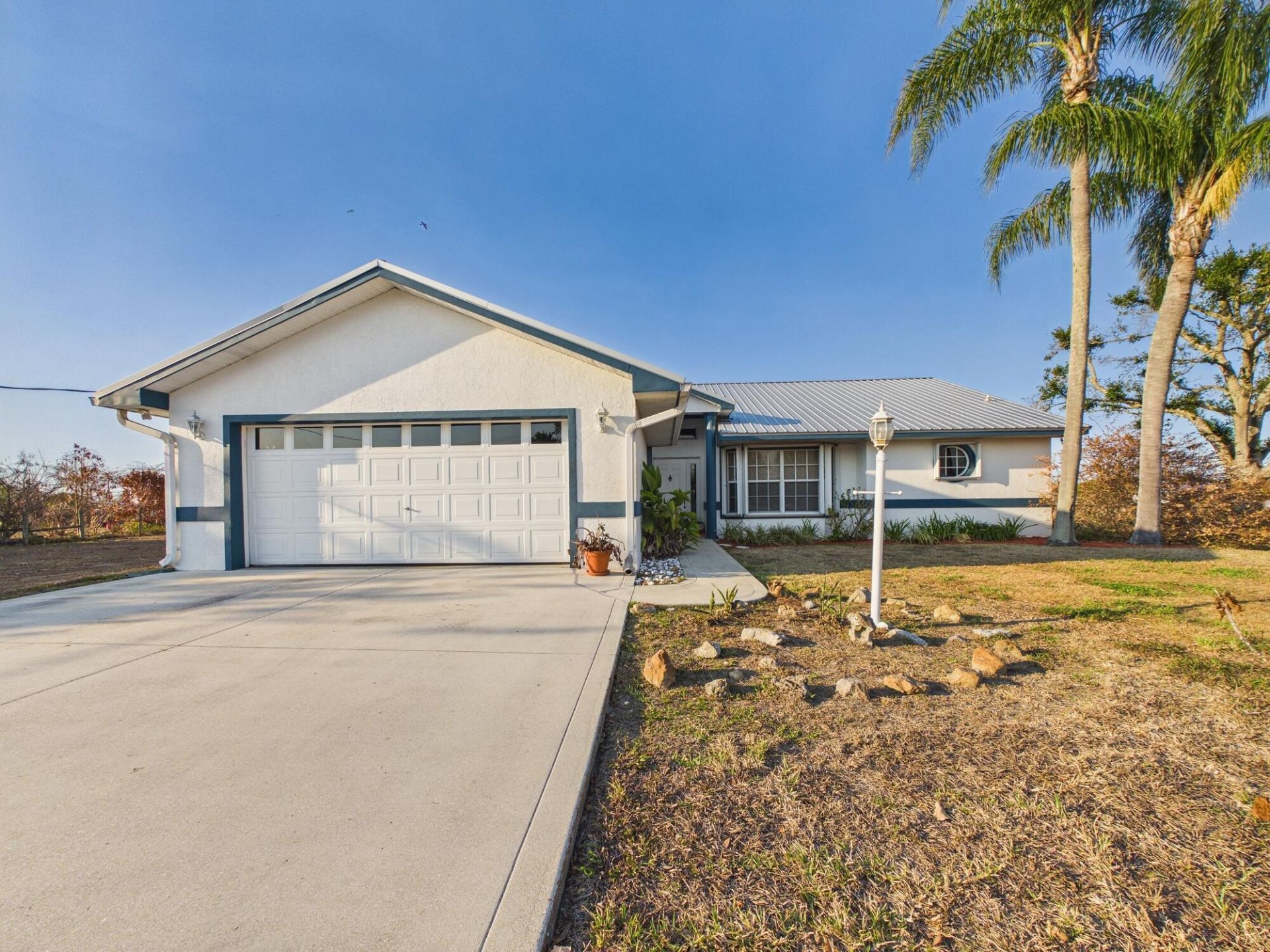 8525 SW 9th Street, Okeechobee, FL 34974 Main Photo