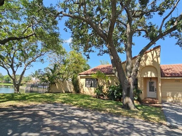 2840 Begonia Way, Cooper City, FL 33026