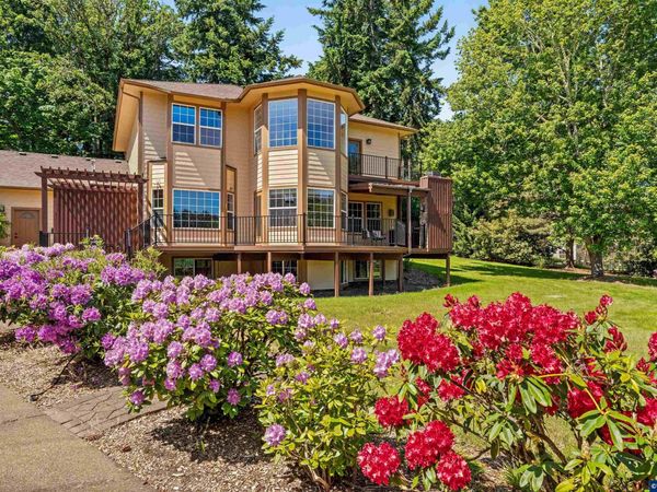 37310 Fawn Dr, Lebanon, OR 97355