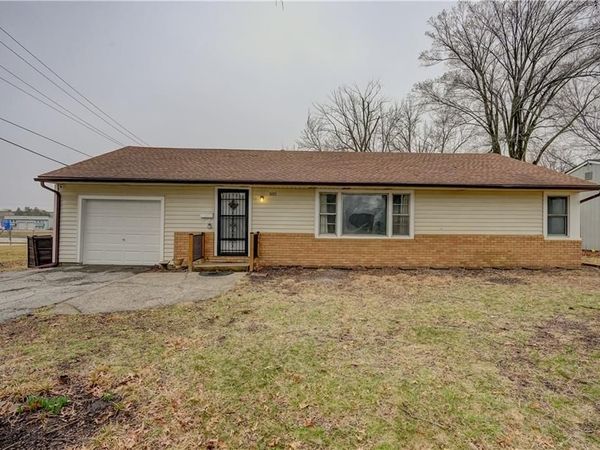105 SE 9th Street, Lee's Summit, MO 64063