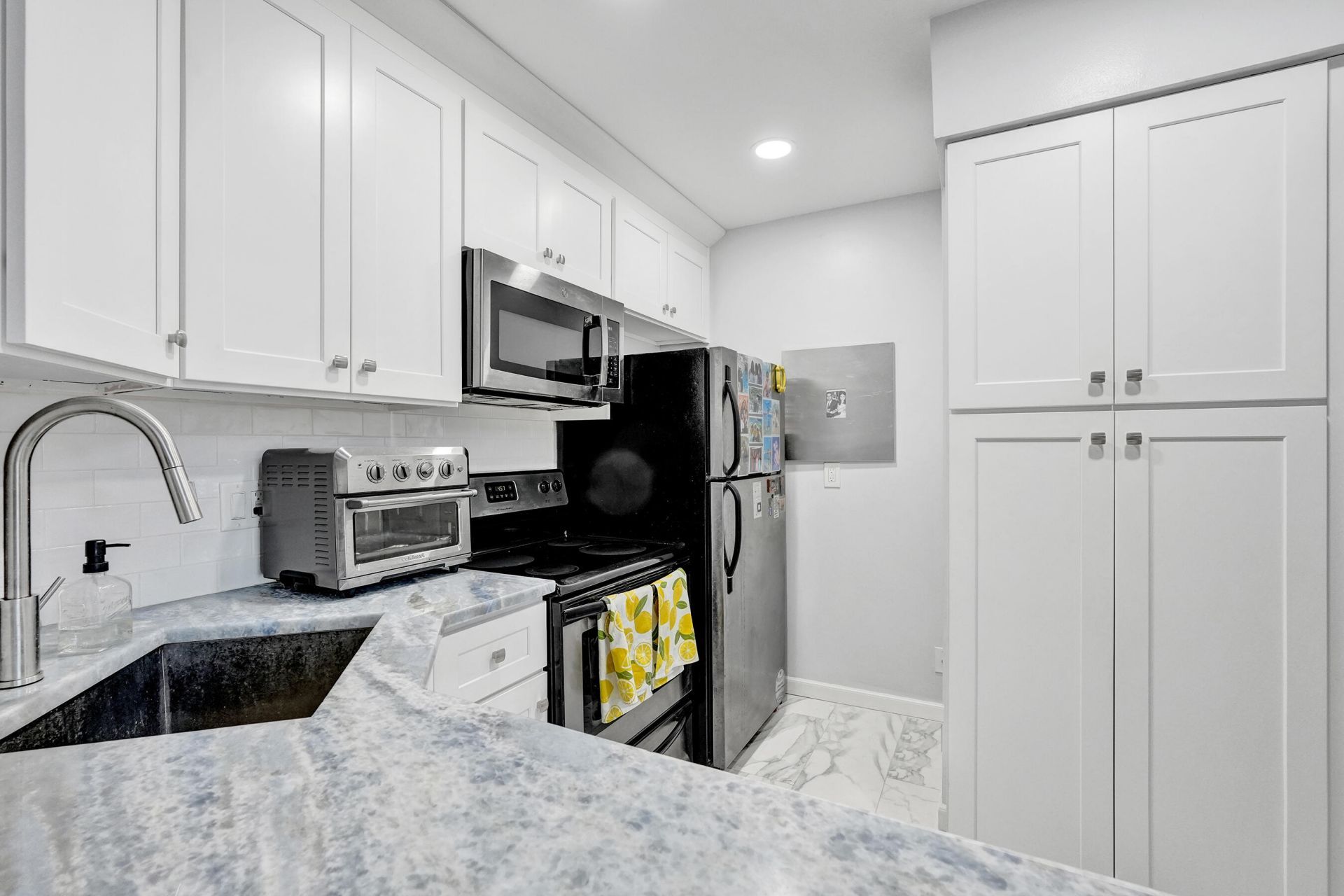 1008 Green Pine Boulevard, Unit D3, West Palm Beach, FL 33409 Photo