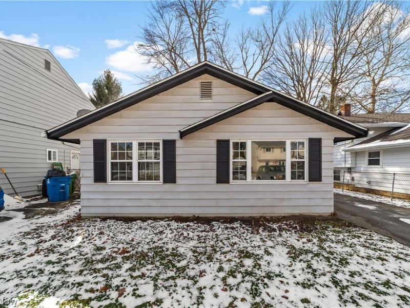 214 Traymore Boulevard, Eastlake, OH 44095 Photo 1