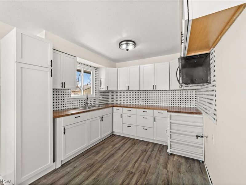 214 Traymore Boulevard, Eastlake, OH 44095 Photo 14