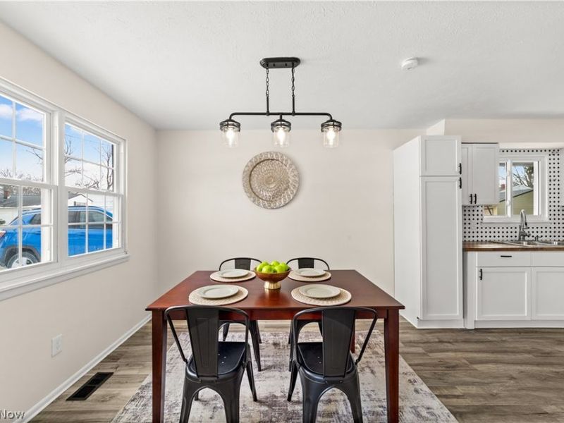 214 Traymore Boulevard, Eastlake, OH 44095 Photo 9