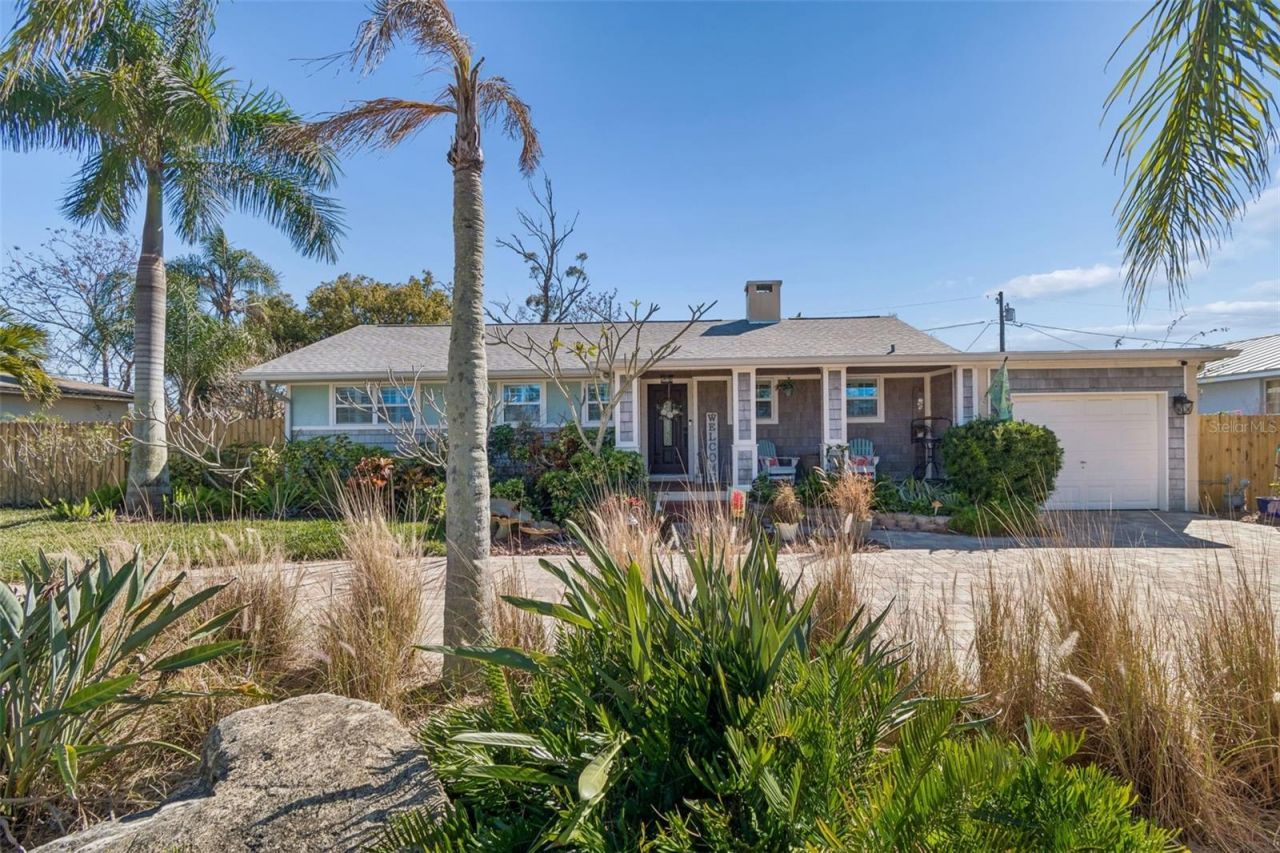 1567 Bonair Street, Clearwater, FL 33755 Main Photo