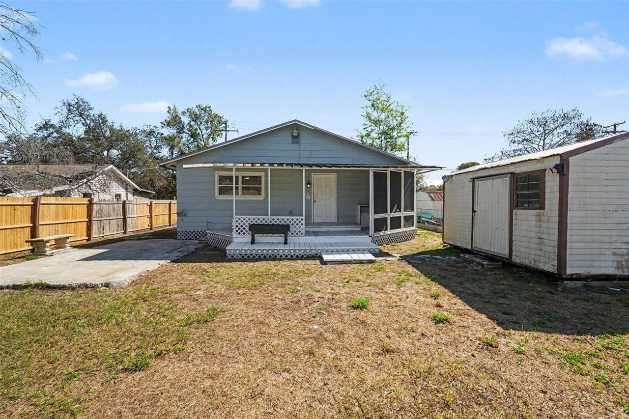 8902 El Portal Drive, Tampa, FL 33604 Photo