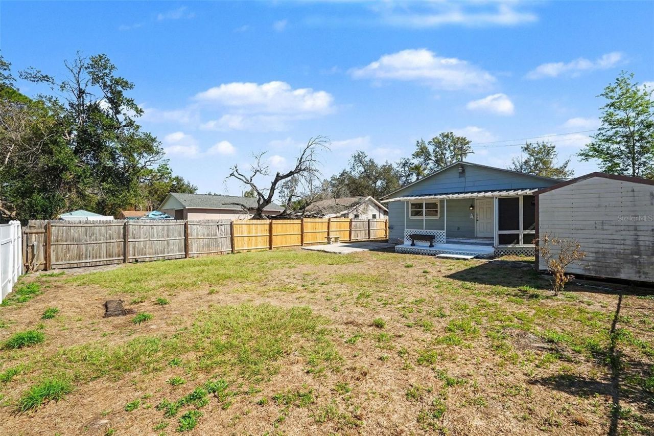 8902 El Portal Drive, Tampa, FL 33604 Photo