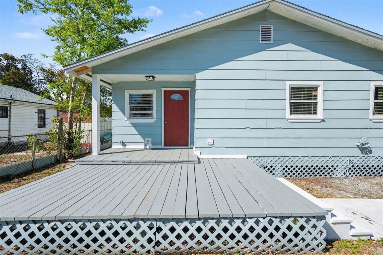 8902 El Portal Drive, Tampa, FL 33604 Photo