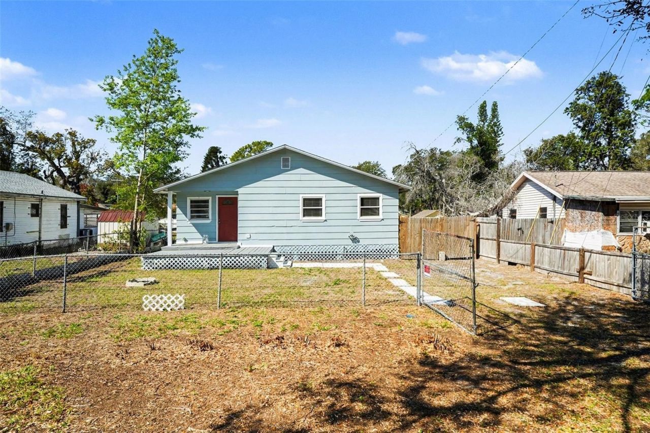 8902 El Portal Drive, Tampa, FL 33604 Photo