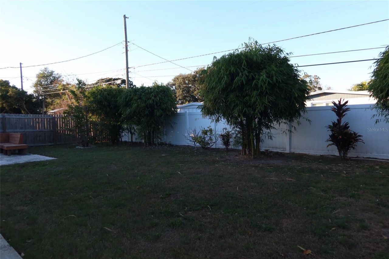 3713 Benson Avenue N, Saint Petersburg, FL 33713 Photo