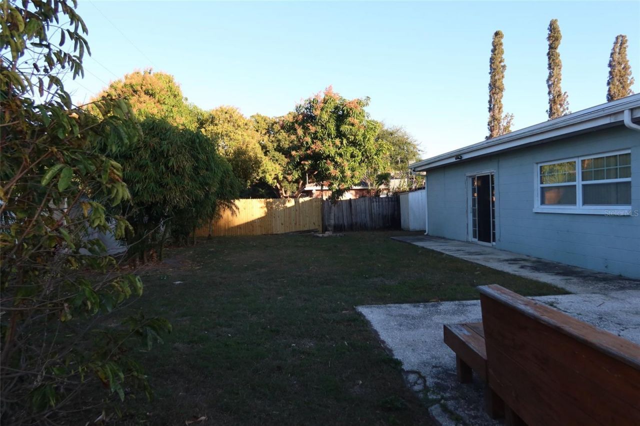 3713 Benson Avenue N, Saint Petersburg, FL 33713 Photo