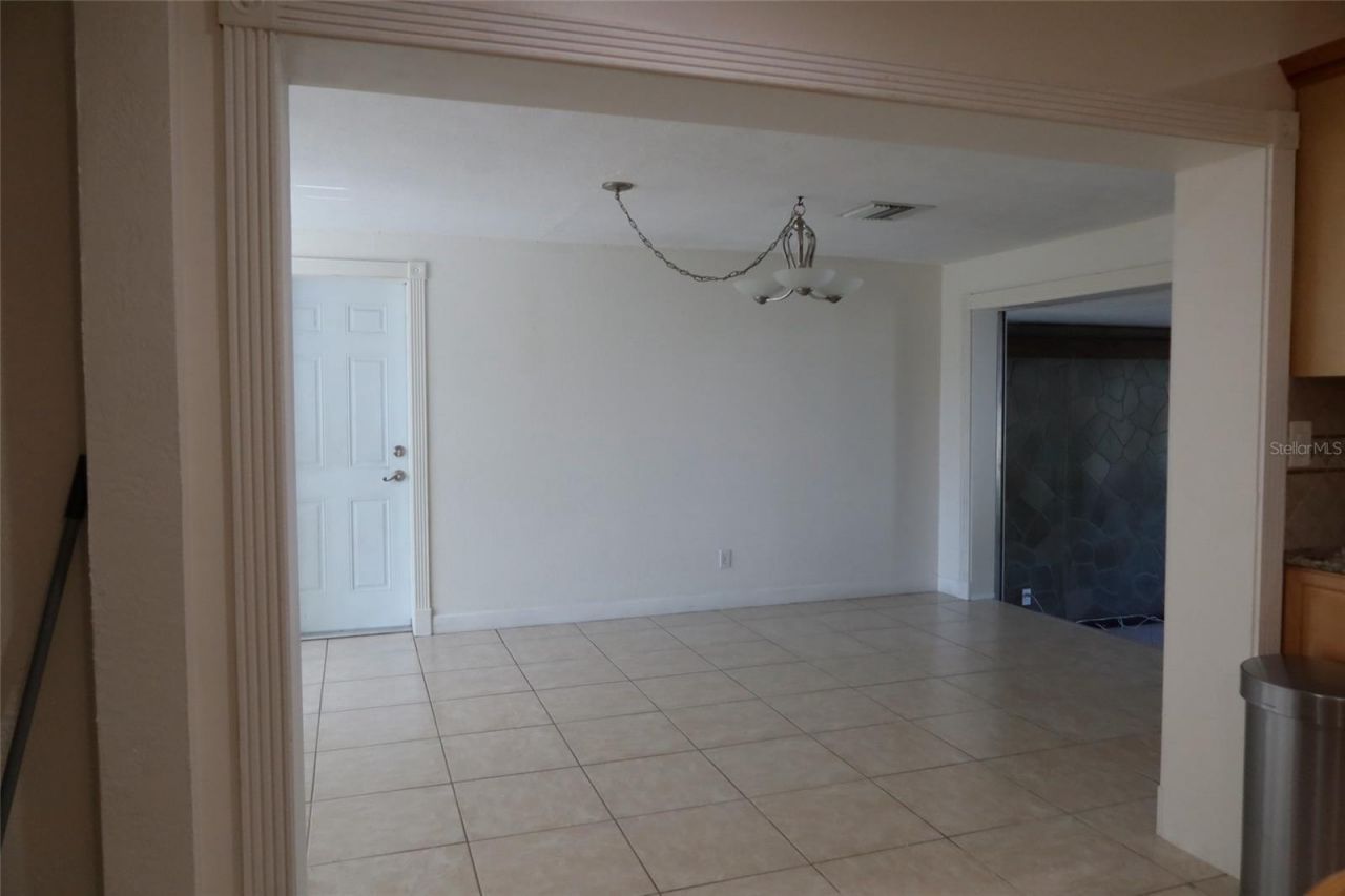 3713 Benson Avenue N, Saint Petersburg, FL 33713 Photo