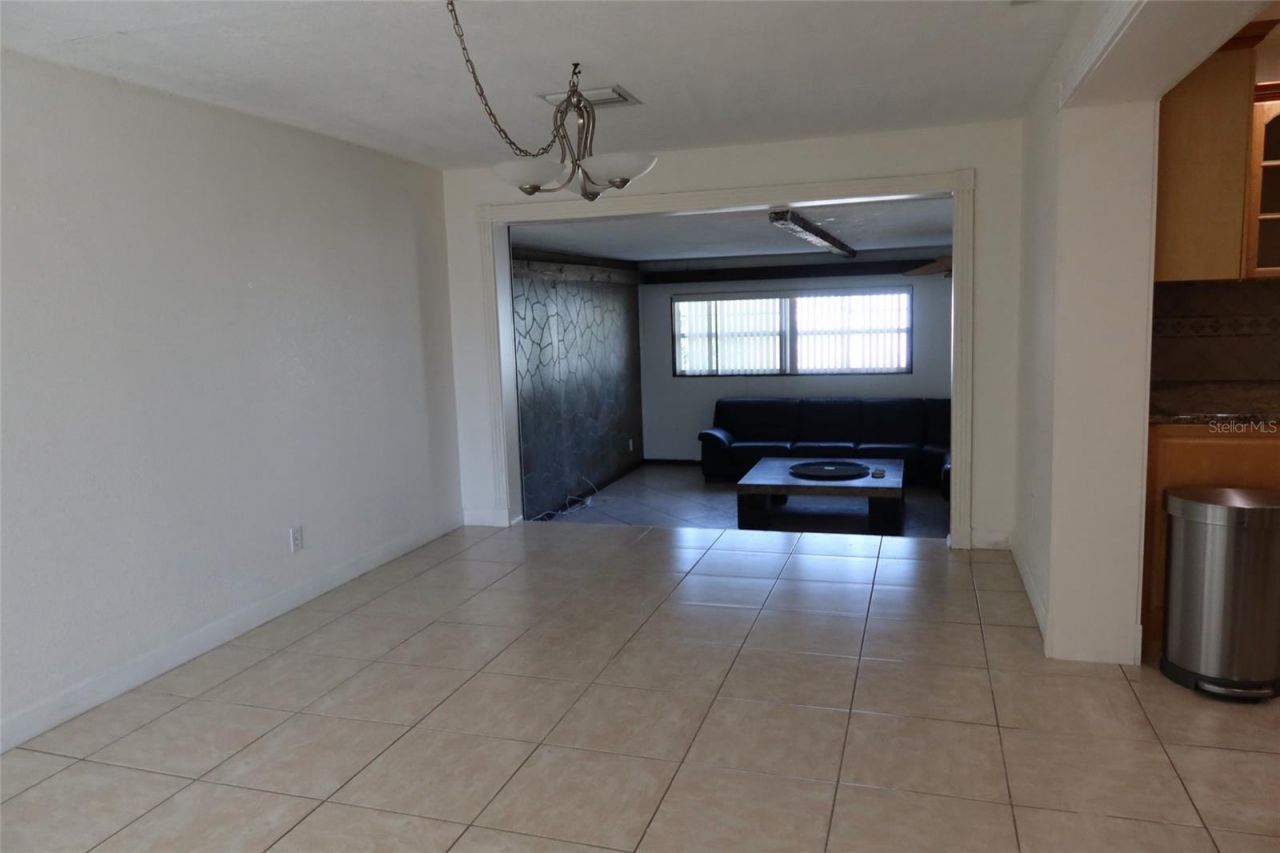 3713 Benson Avenue N, Saint Petersburg, FL 33713 Photo