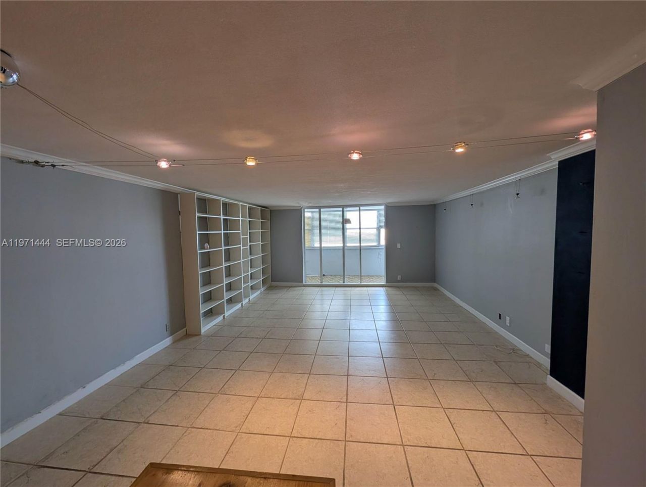 100 Golden Isles Dr , Unit PH9, Hallandale Beach, FL 33009 Photo