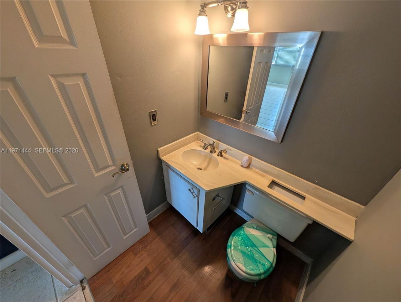 100 Golden Isles Dr , Unit PH9, Hallandale Beach, FL 33009 Photo