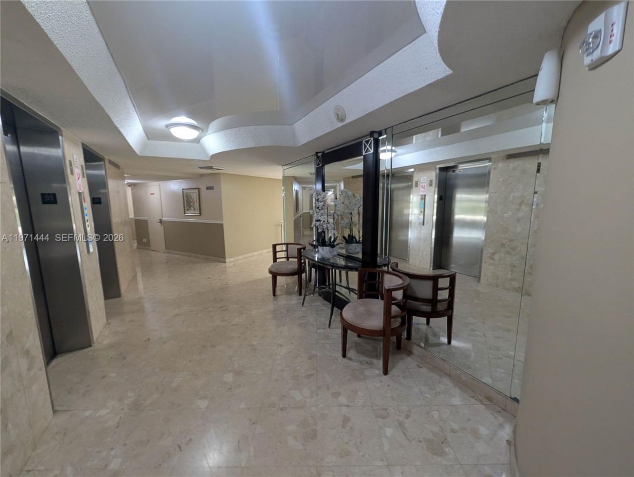 100 Golden Isles Dr , Unit PH9, Hallandale Beach, FL 33009 Photo