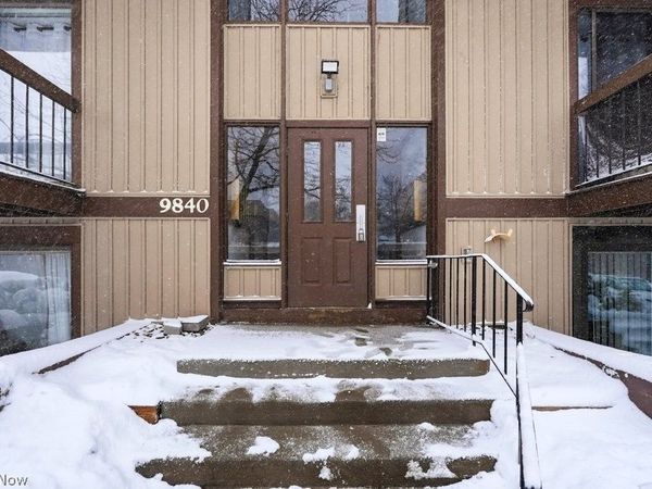 9840 Sunrise Boulevard, Unit S27, North Royalton, OH 44133