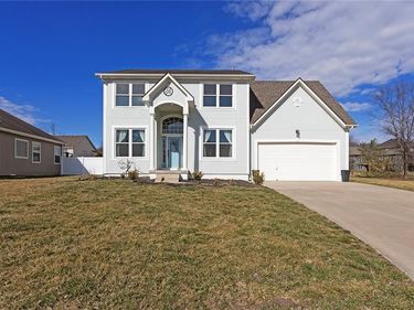 1804 S SIOUX Court, Independence, MO 64057