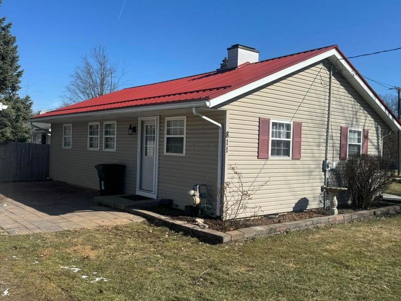 811 Mayflower Avenue, Mansfield, OH 44903 Photo 2