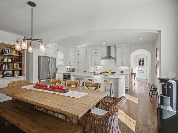 419 Saint Francis Ave , Nashville, TN 37205