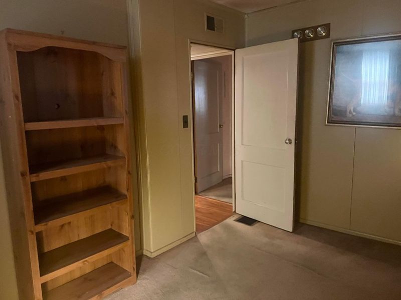 891 S Hampton Road, Columbus, OH 43227 Photo 5