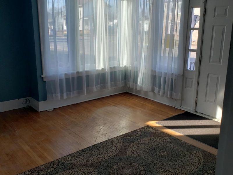 157 W High Street, Circleville, OH 43113 Photo 4