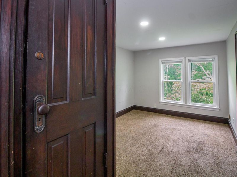 926 Harmon Avenue, Columbus, OH 43223 Photo 17