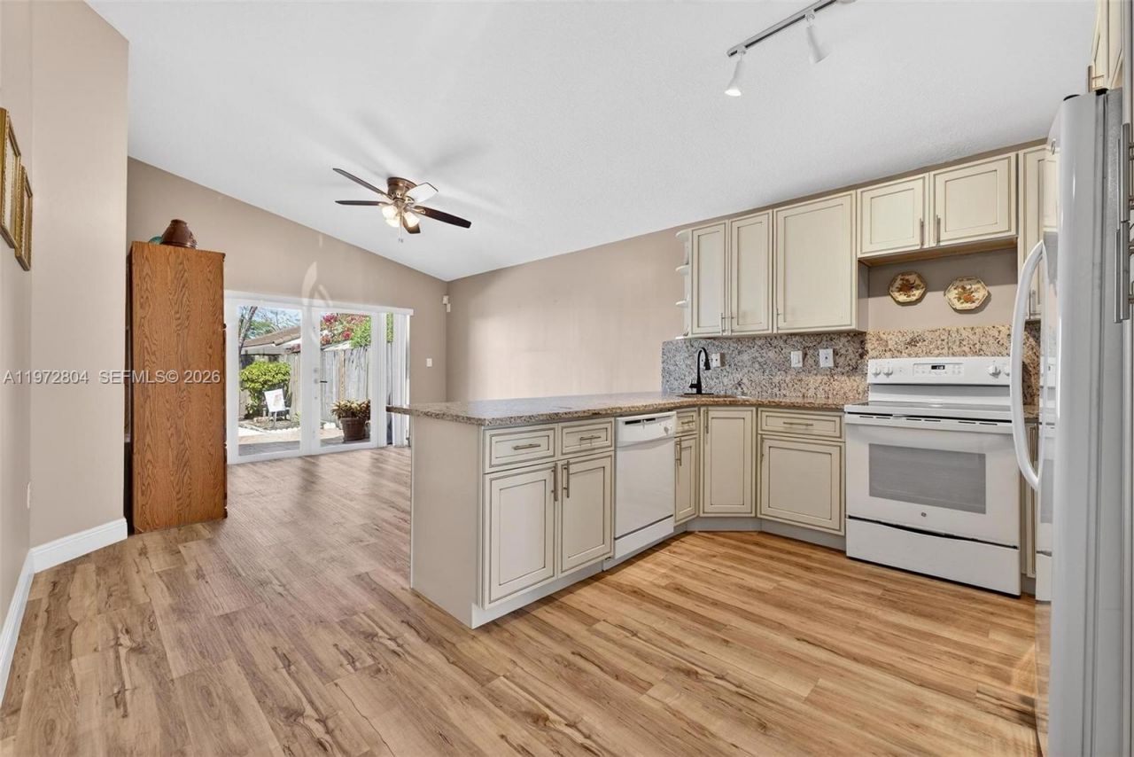 14345 SW 172nd Ln, Miami, FL 33177 Photo