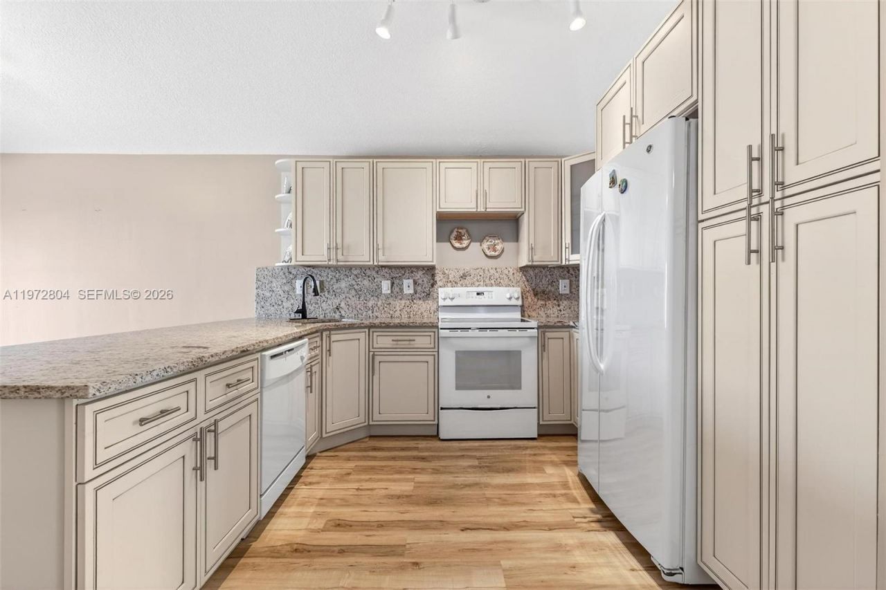 14345 SW 172nd Ln, Miami, FL 33177 Photo