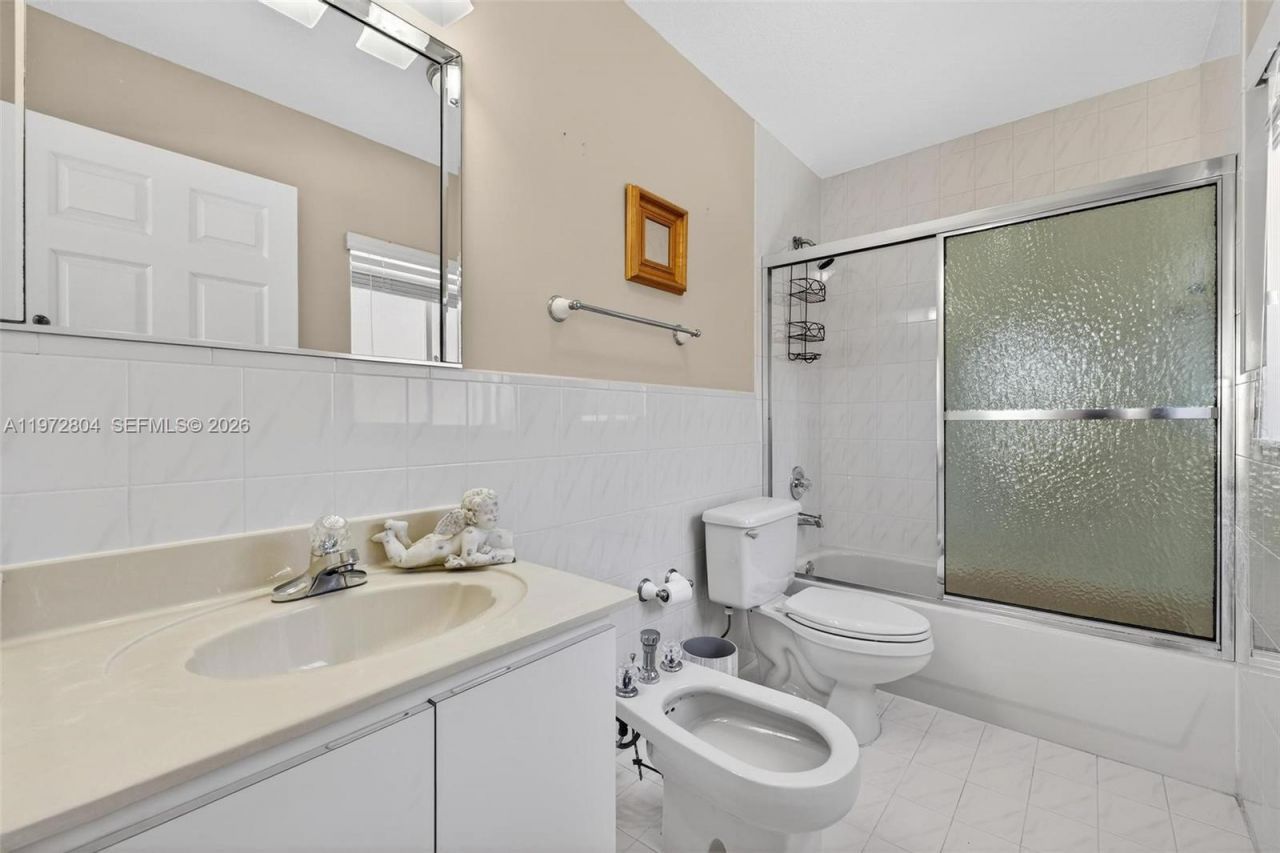 14345 SW 172nd Ln, Miami, FL 33177 Photo